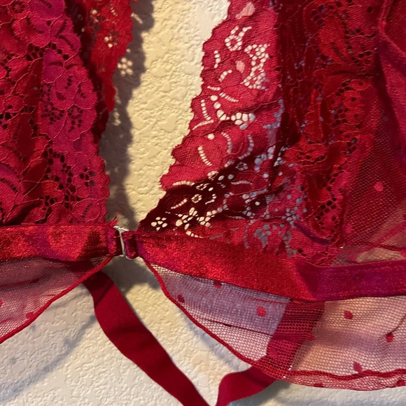 4XL Red Lace Bra & Thong Set - Picture 4 of 9